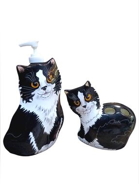 Cats By Nina Soap Dispenser And Toothbrush Holder Ceramic 9.5" 6.5"